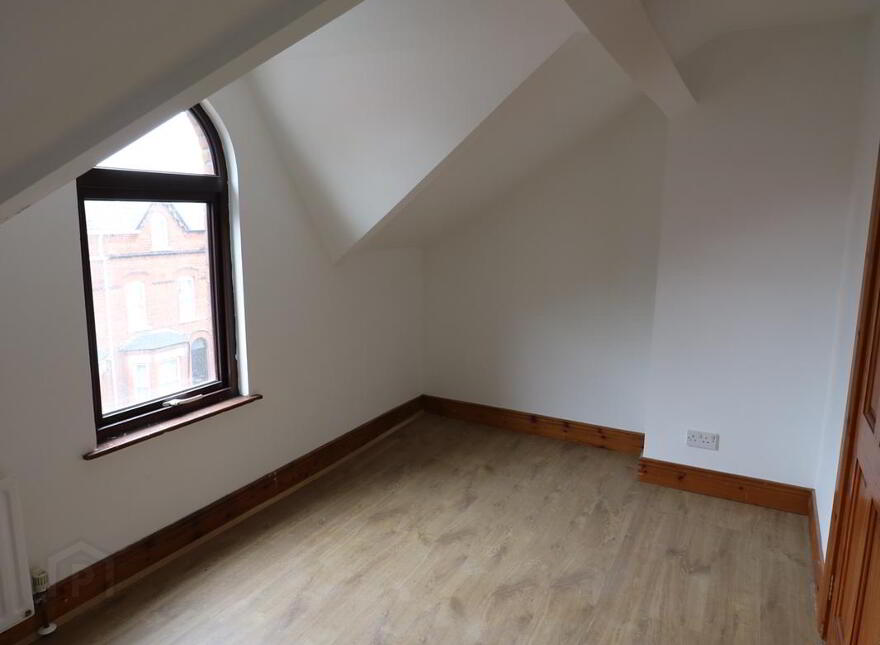 1 St Ives Gardens, Stranmillis, Belfast, BT9 5DN