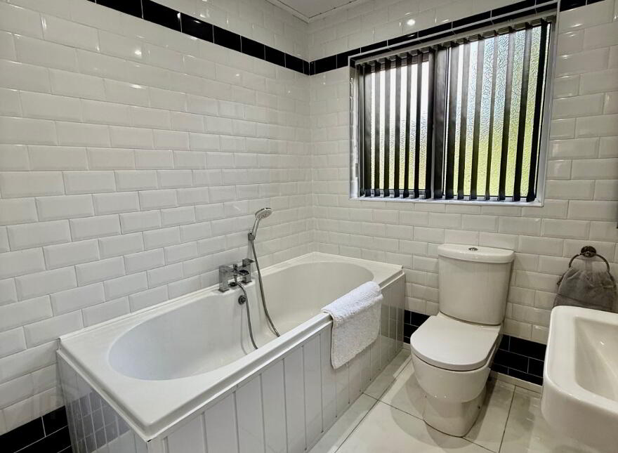 79 Laurelvale, Crumlin, BT29 4WN