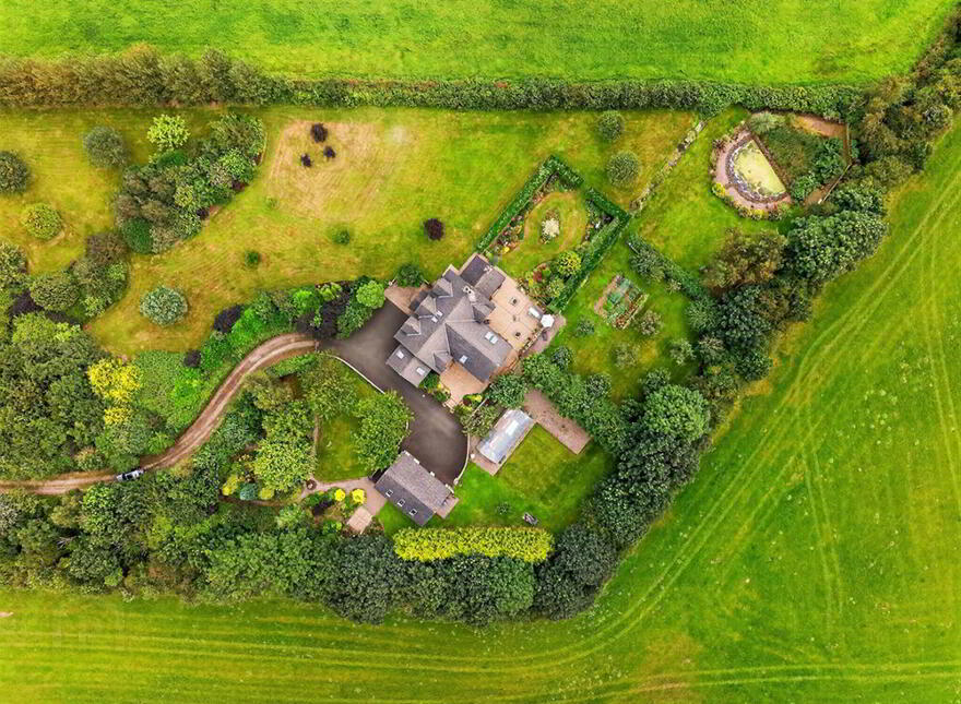 14 Carragh Road, Bushmills, BT57 8UD