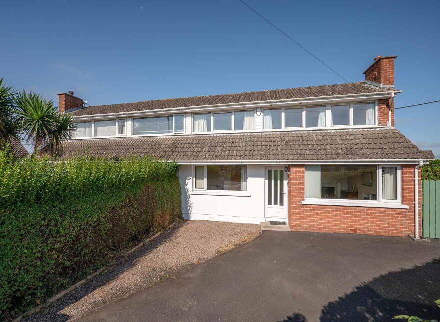 3 Tinto Crescent, Bangor, BT19 6DE