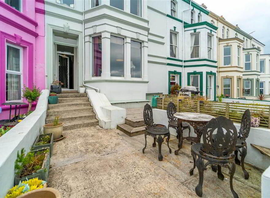 130 Seacliff Road, Bangor, BT20 5EZ