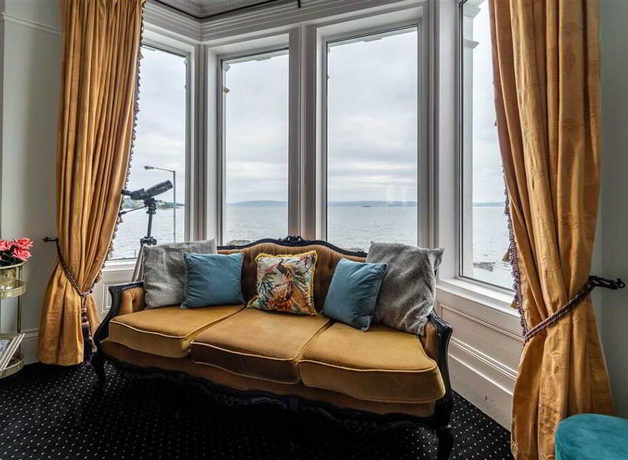 130 Seacliff Road, Bangor, BT20 5EZ