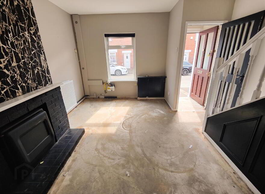 19 Ainsworth Drive, Belfast, BT13 3EJ