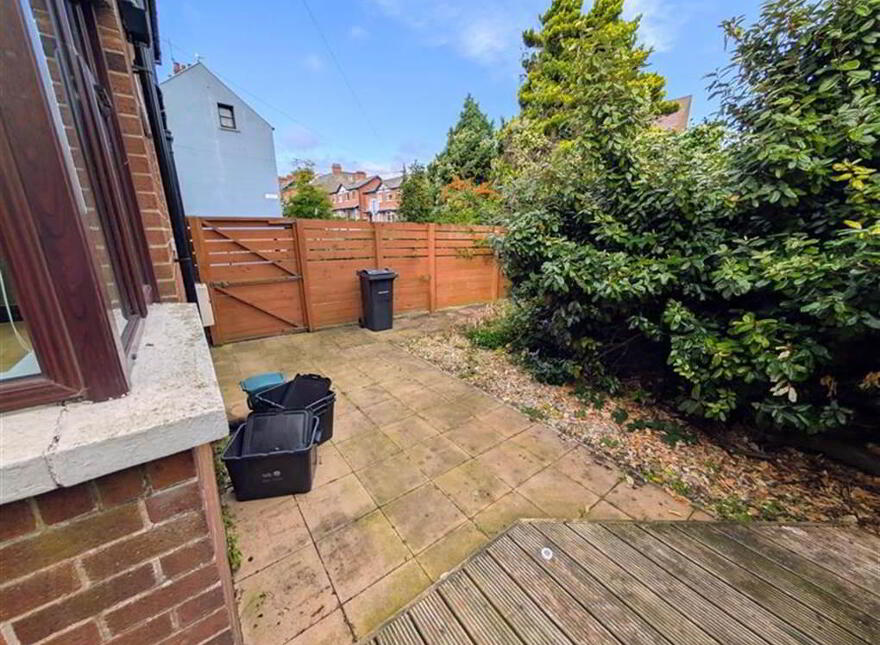 60 Sandhurst Drive, Belfast, BT9 5AZ