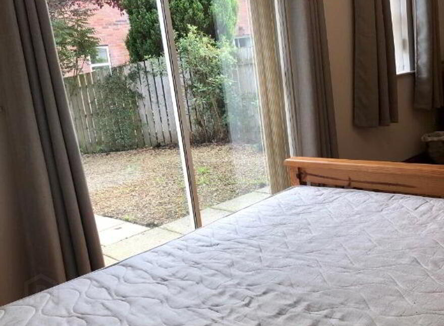 4 Ardenlee Park, Belfast, BT6 8QR