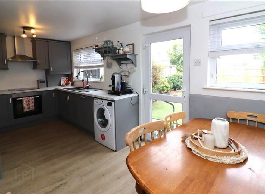 7 Hillview Avenue, Lambeg, Lisburn, BT27 4PP