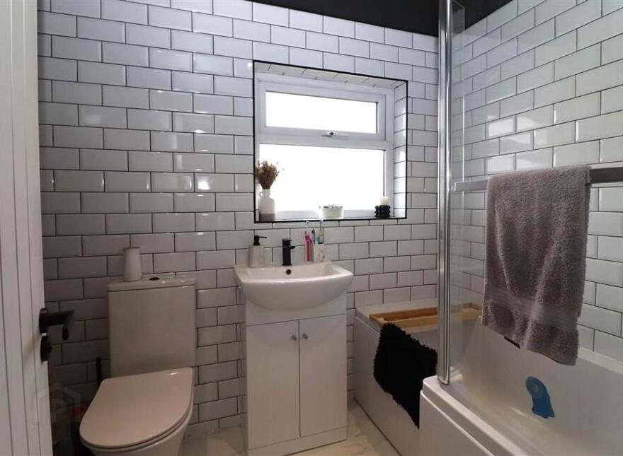 7 Hillview Avenue, Lambeg, Lisburn, BT27 4PP
