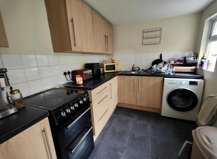 5 Ainsworth Street, Belfast, BT13 3EH