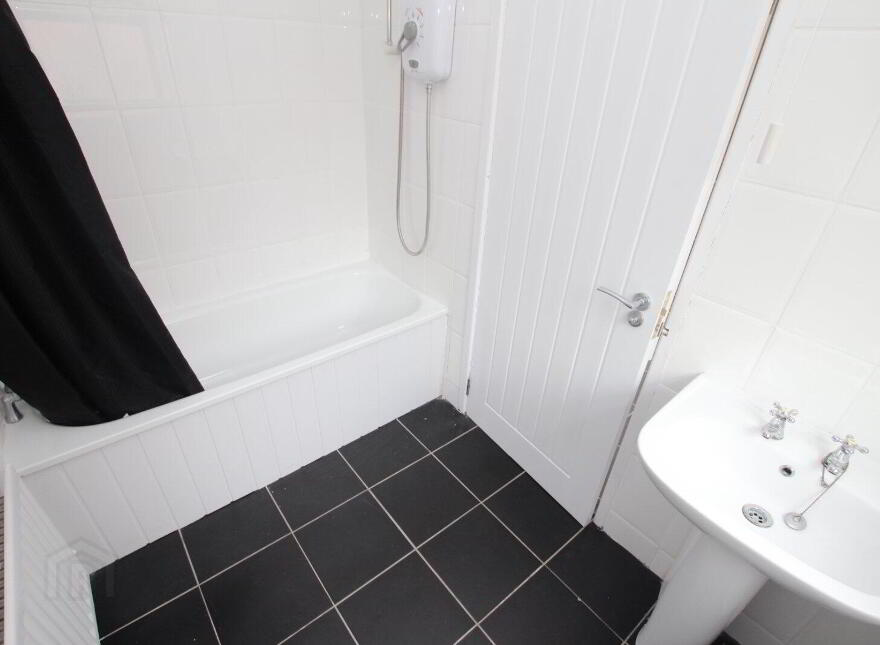 47 Longlands Road, Newtownabbey, BT36 7LY