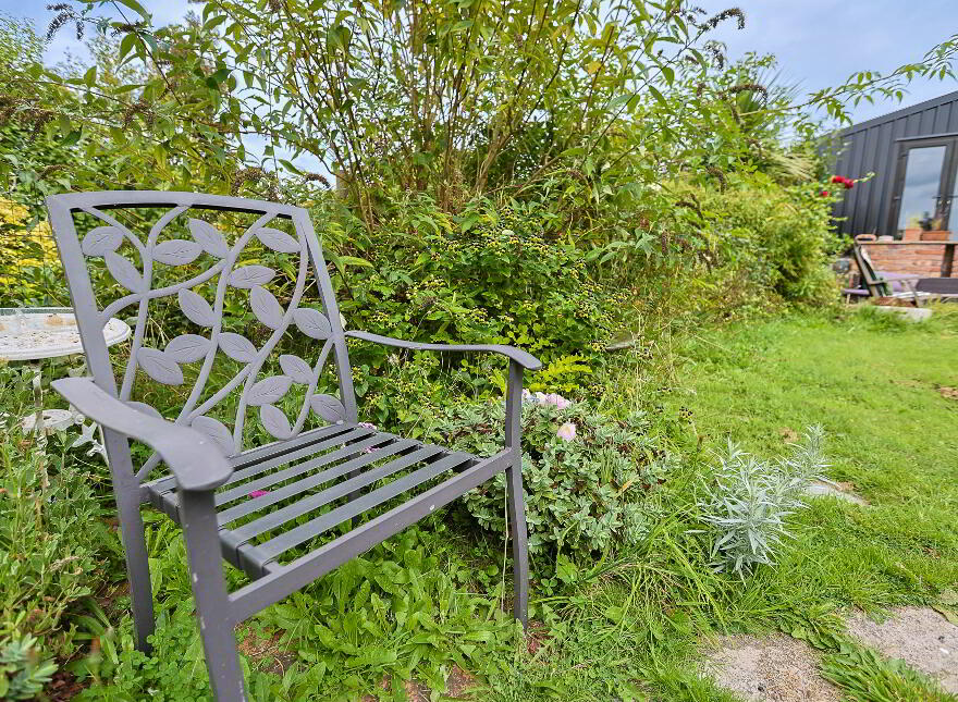 9 Quality Hill, Laurelvale, Tandragee, BT62 2LJ