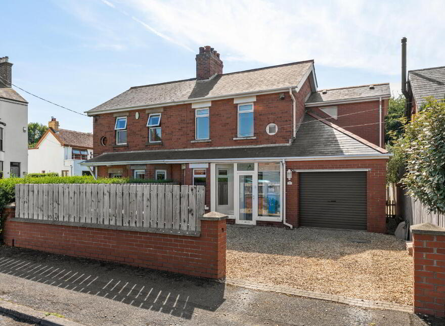 4 Seapark Avenue, Holywood, BT18 0LL