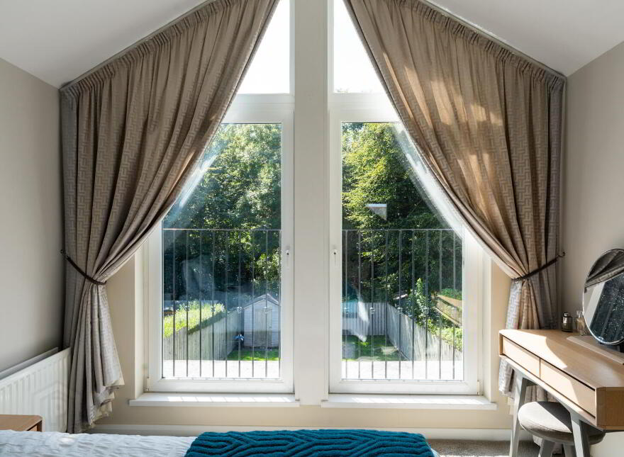 4 Seapark Avenue, Holywood, BT18 0LL