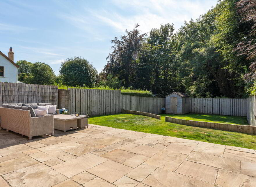 4 Seapark Avenue, Holywood, BT18 0LL