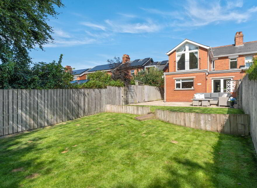 4 Seapark Avenue, Holywood, BT18 0LL