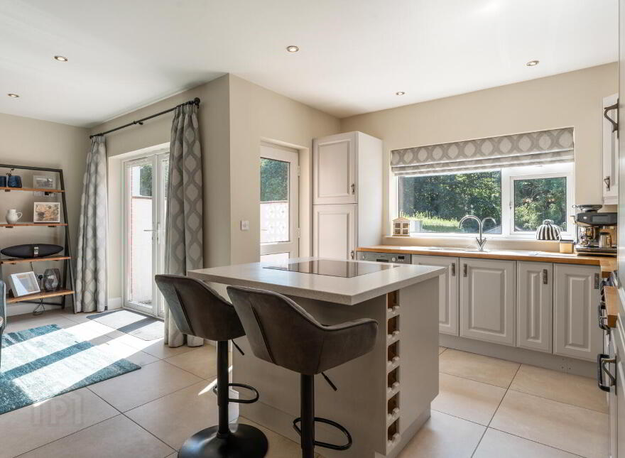 4 Seapark Avenue, Holywood, BT18 0LL