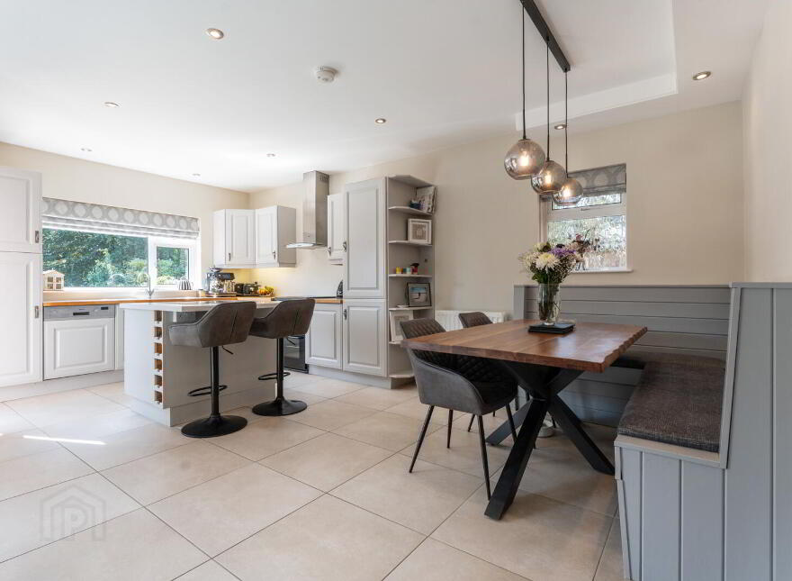 4 Seapark Avenue, Holywood, BT18 0LL