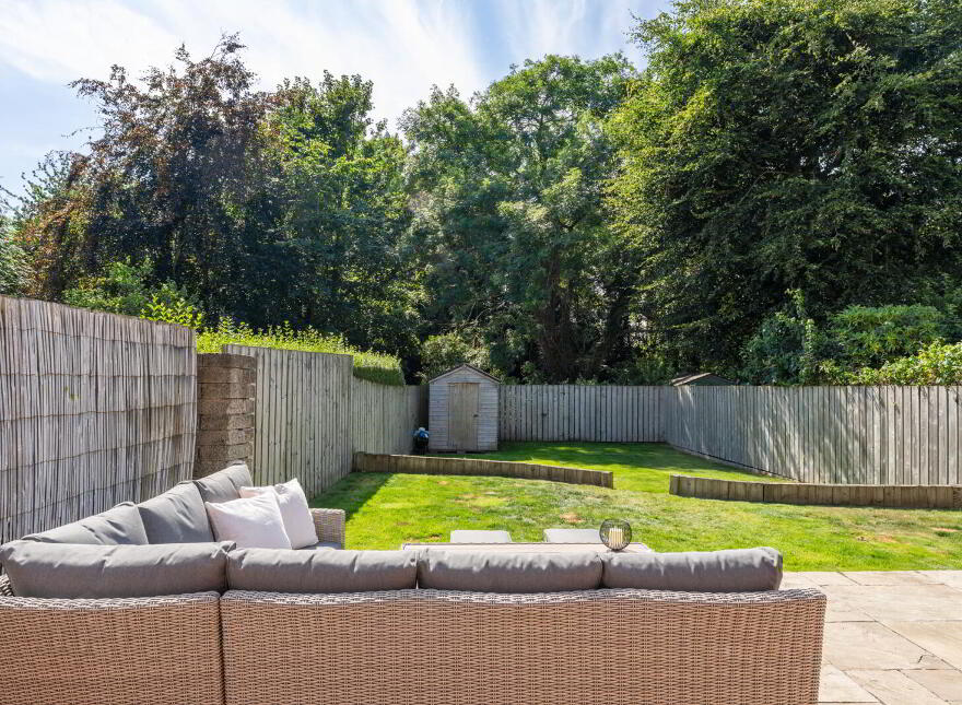 4 Seapark Avenue, Holywood, BT18 0LL