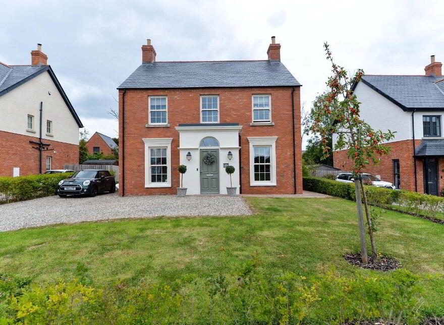 11 Goldenview Park, Carrickfergus, BT38 8RS photo