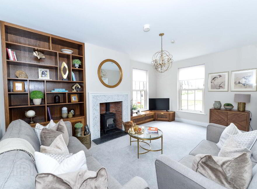 11 Goldenview Park, Carrickfergus, BT38 8RS