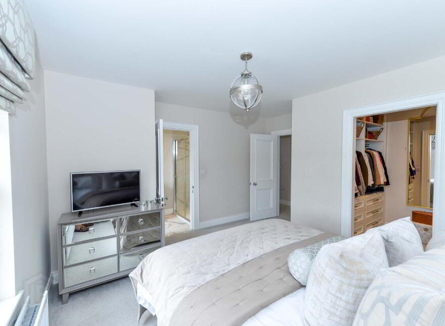 11 Goldenview Park, Carrickfergus, BT38 8RS