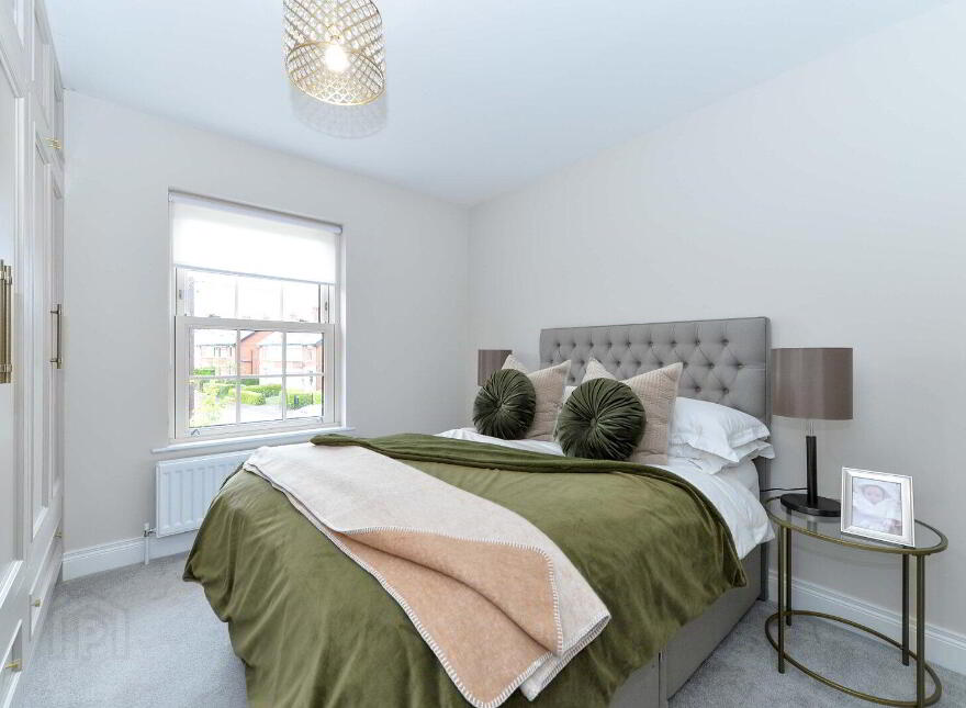 11 Goldenview Park, Carrickfergus, BT38 8RS