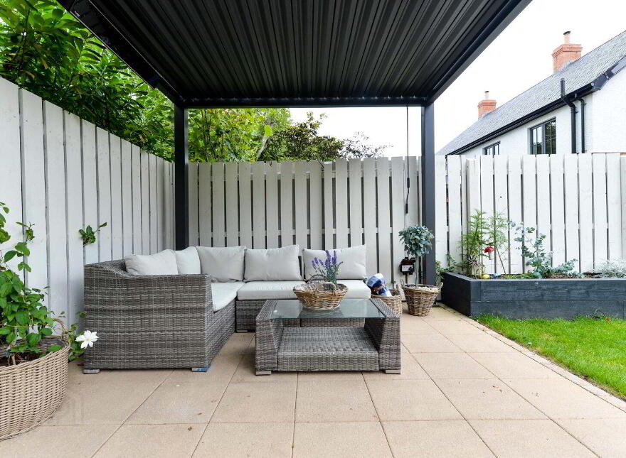 11 Goldenview Park, Carrickfergus, BT38 8RS