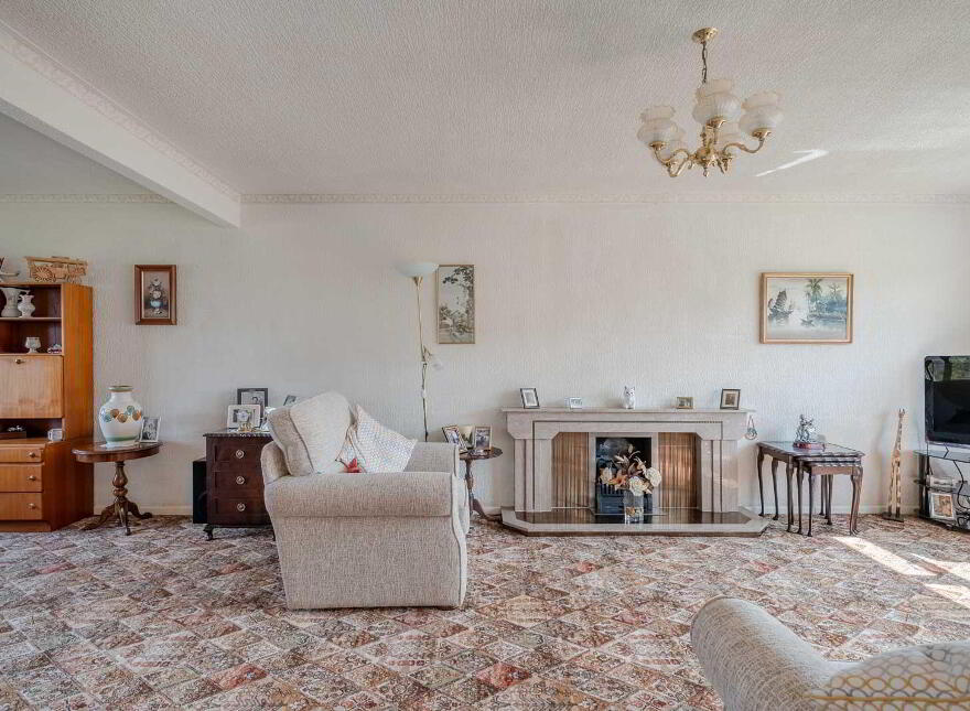 18 Rossdale Road, Bangor, BT19 6BE