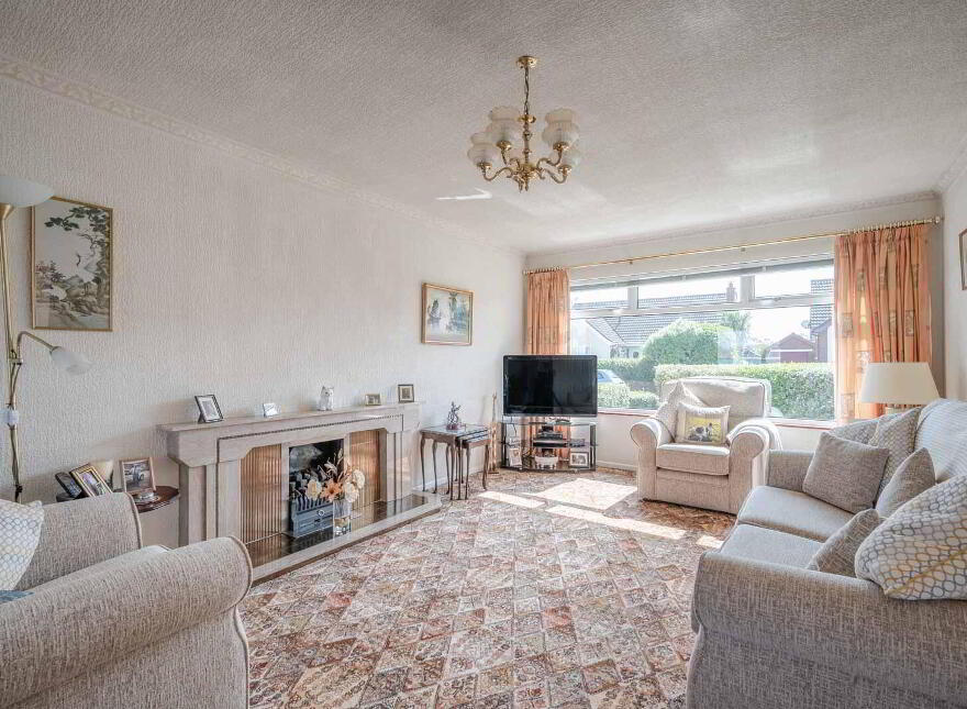18 Rossdale Road, Bangor, BT19 6BE