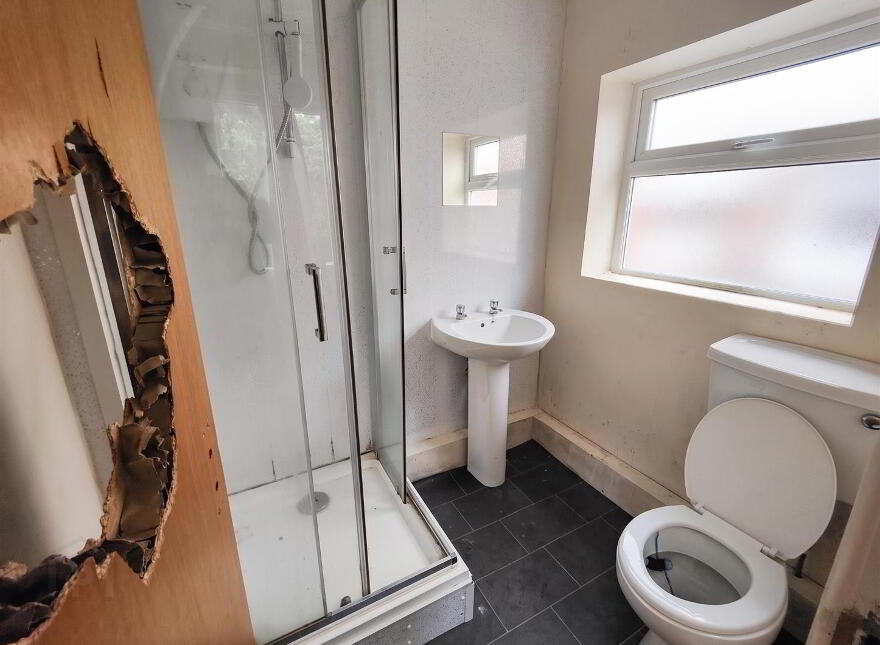 71 Glencairn Street, Belfast, BT13 3LT