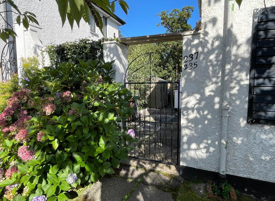 237 Merville Garden Village, Whiteabbey, BT37 9TY