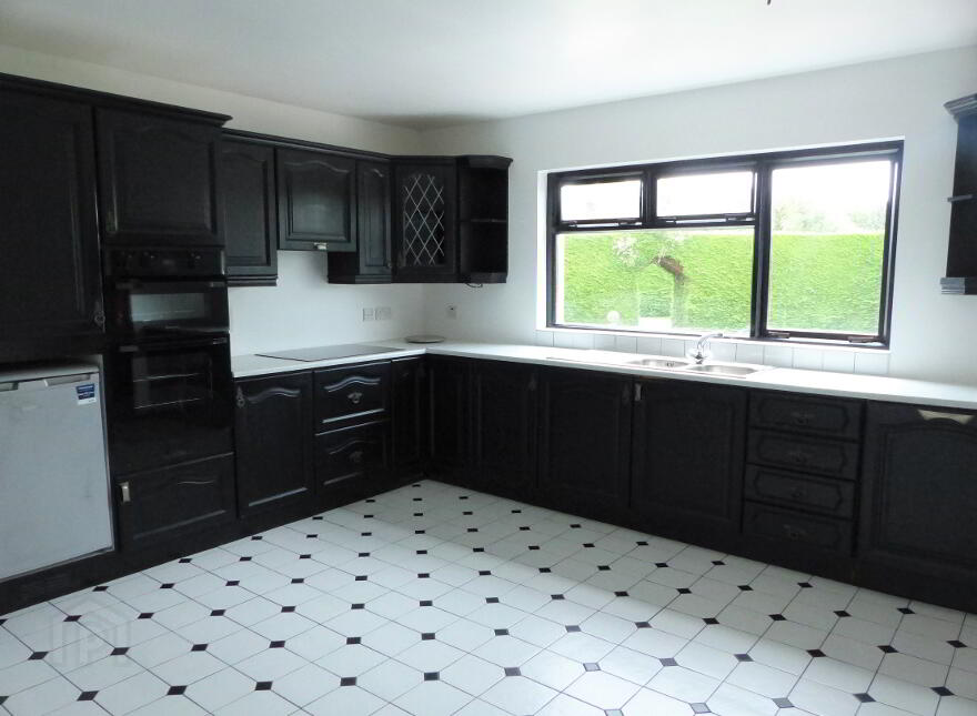 10 Blackpark Road, Toomebridge, BT41 3SL