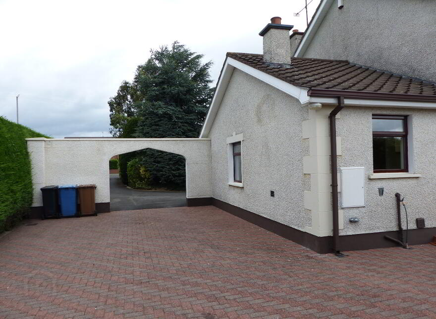 10 Blackpark Road, Toomebridge, BT41 3SL