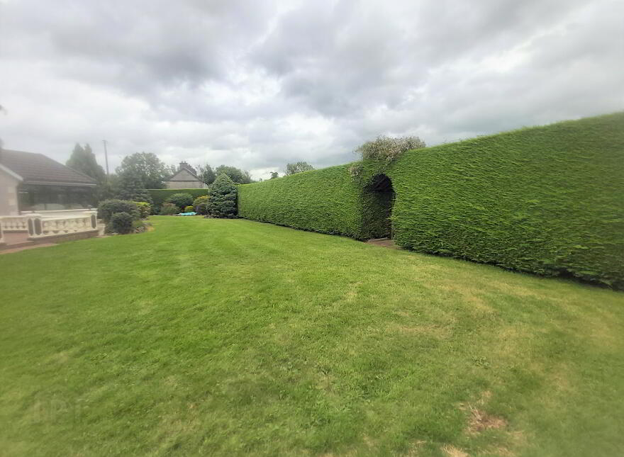 10 Blackpark Road, Toomebridge, BT41 3SL
