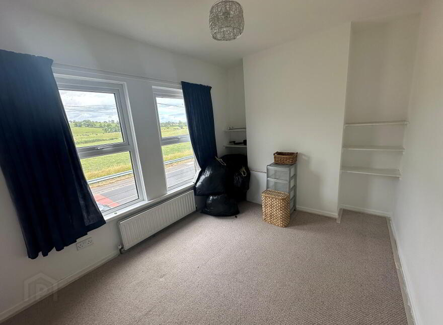 10 Holm Terrace, Dromore, BT25 1HN