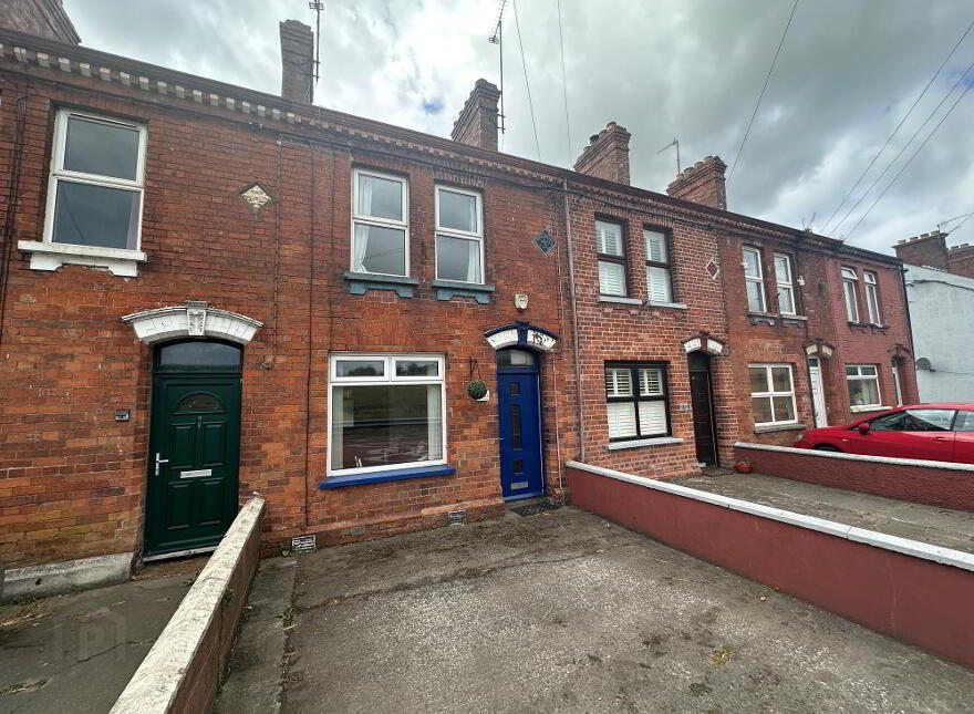 10 Holm Terrace, Dromore, BT25 1HN photo