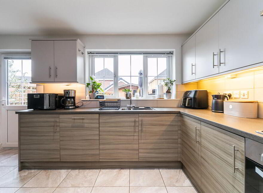 3 Ayrshire Meadows, Lisburn, BT28 2DU