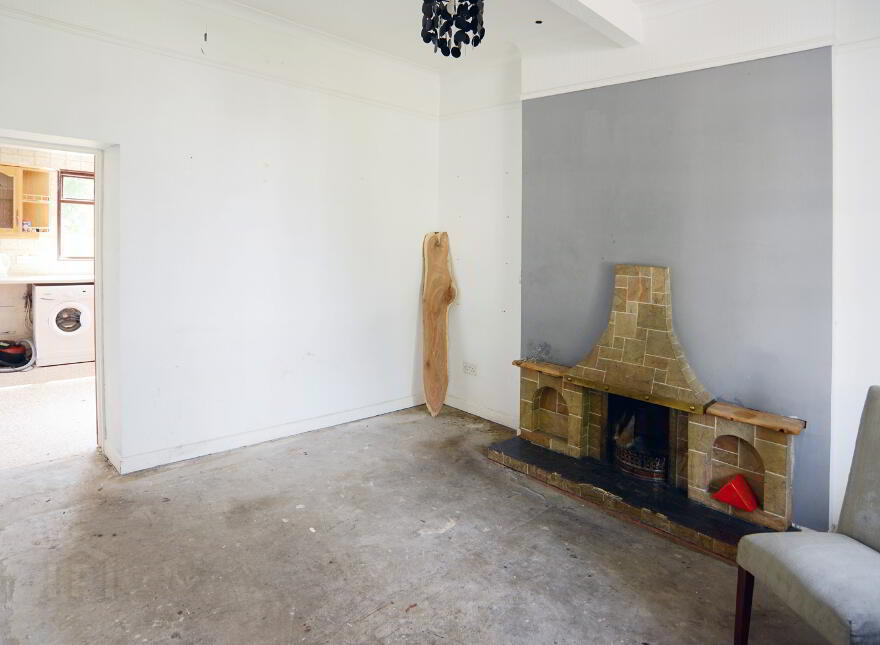 Tullymore School House, 1 Carnlough Road, Broughshane, Ballymena, BT43 7HF