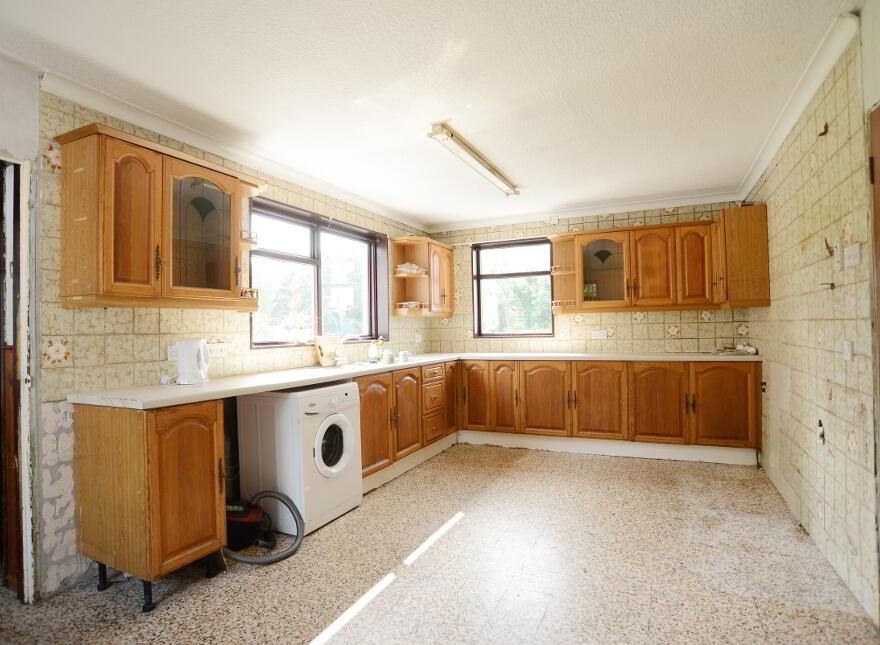 Tullymore School House, 1 Carnlough Road, Broughshane, Ballymena, BT43 7HF
