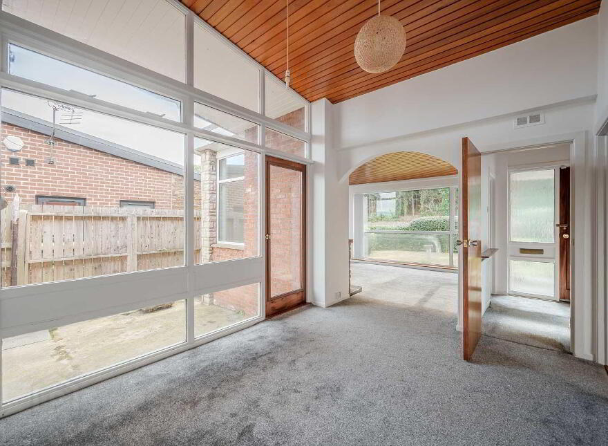 5 Kintyre Avenue, Holywood, BT18 0LY