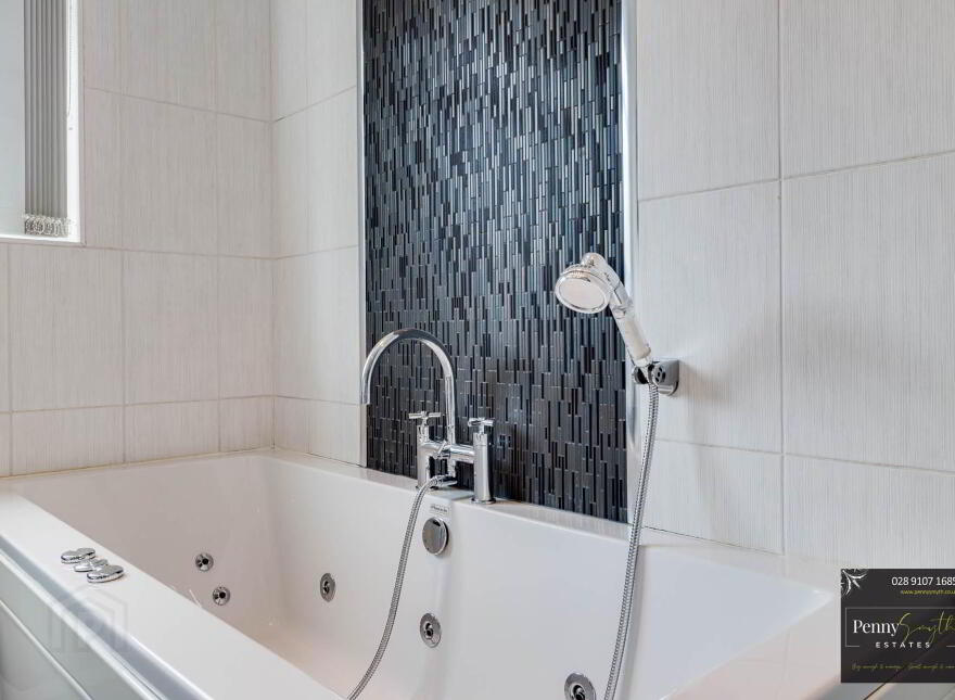 35 Hazelbrook Avenue, Bangor, BT20 3HZ