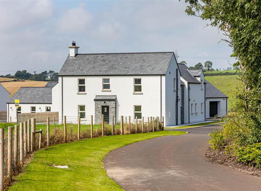 8a Scolban Road, Dromore, BT25 1PA photo