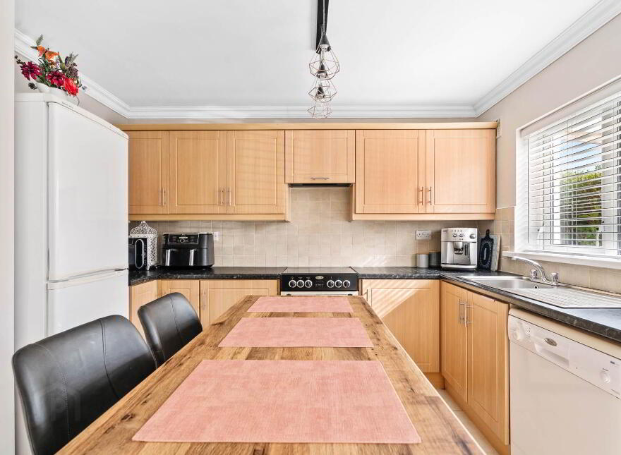 15 Abbey Park, Manorcunningham, F92D324