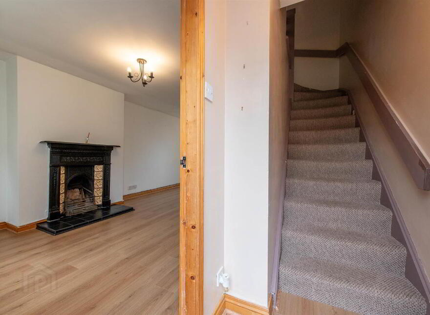 5 Muskett Drive, Carryduff, Belfast, BT8 8QN