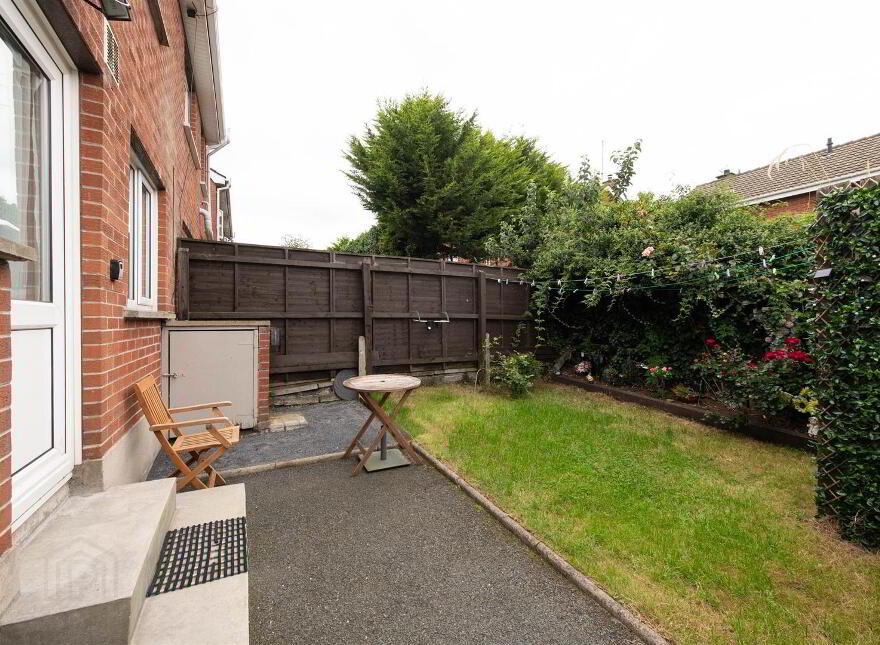 5 Muskett Drive, Carryduff, Belfast, BT8 8QN