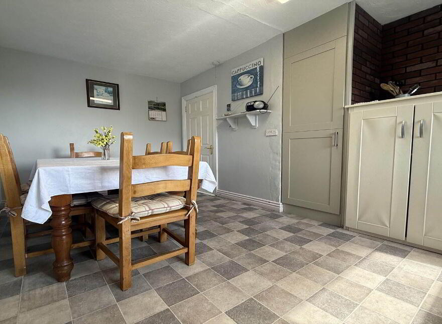 Corveen, Derrybeg, F92H336