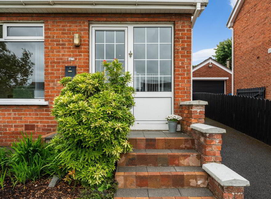 27 Dermott Park, Comber, Newtownards, BT23 5JQ