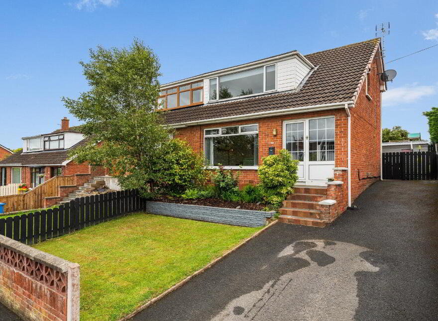 27 Dermott Park, Comber, Newtownards, BT23 5JQ photo