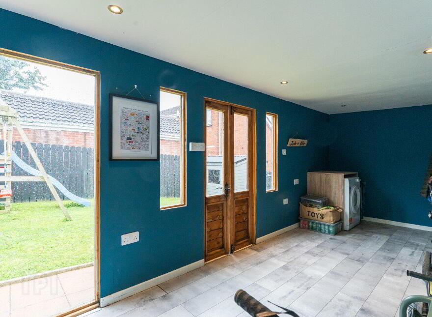 27 Dermott Park, Comber, Newtownards, BT23 5JQ