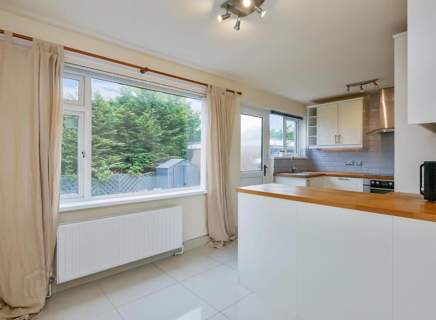 18 Burnside Avenue, Saintfield Road, Belfast, BT8 6HW