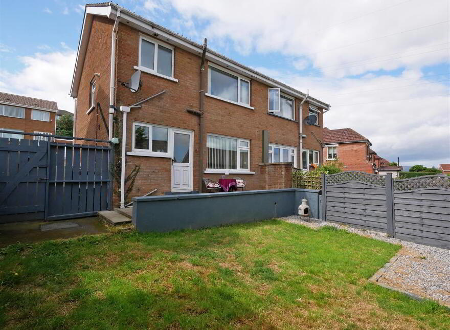 18 Burnside Avenue, Saintfield Road, Belfast, BT8 6HW